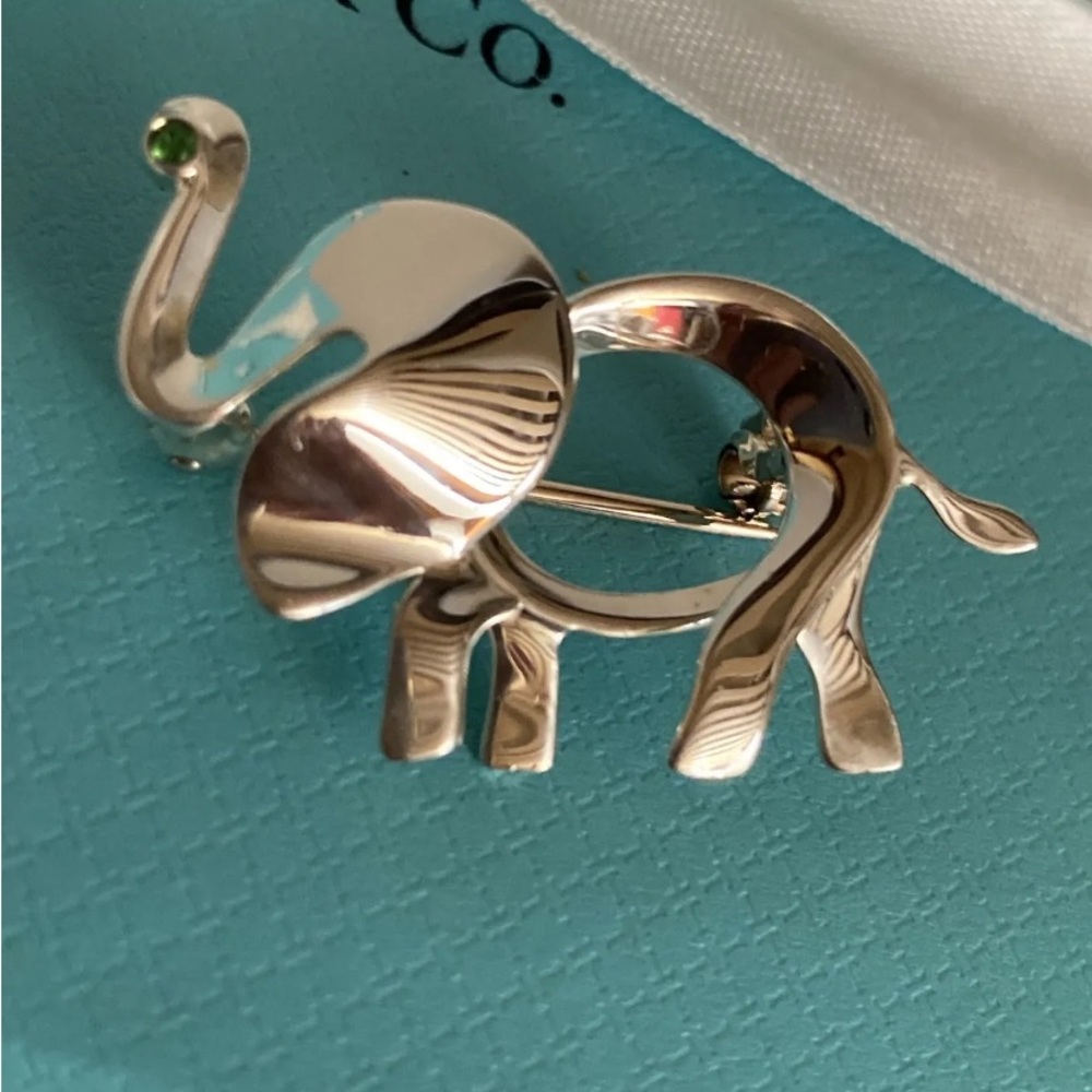 Tiffany & Co.925 Silver W/ Tsavorite Save the Wild Elephant Brooch w/ POUCH, BOX
